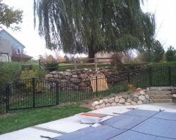 Aluminum ornamental fence